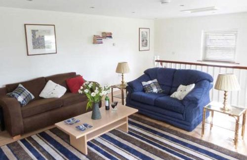 Middleham House | The Gatehouse