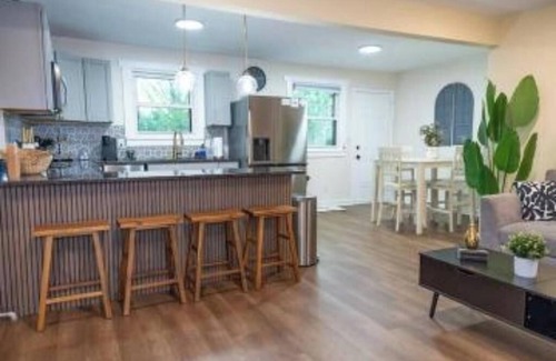Charlotte House | The gem in the crown near Uptown