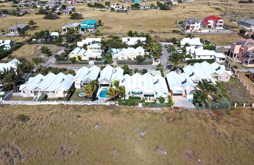 Apple Hall House | The Gem is Located a few Minutes Walk to the Gorgeous Bottom Bay Beach