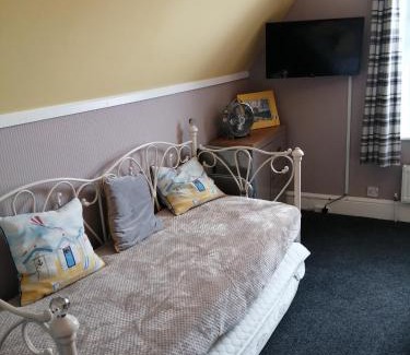 Weymouth Bed & Breakfast | The George B & B