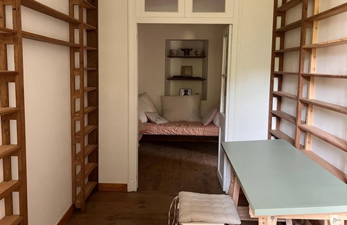 Audrieu House | The Gite de la Motte, a large house within castle