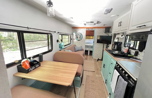 Wantage House | The Glamping Camping Resort