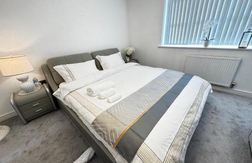 Bodelwyddan House | The Glan House