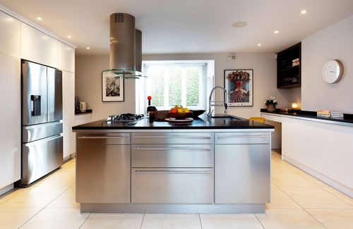 Canonbury House | The Glass Gallery, by Veeve