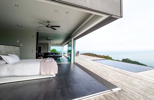 Raglan House | The Glass House - Luxury Accommodation Raglan