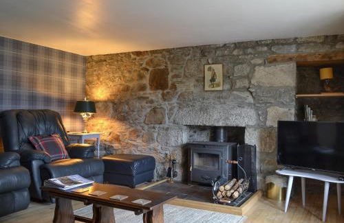 Woodend House | The Glebe
