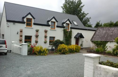 Cloonkeen Bed & Breakfast | The Glen Farmhouse