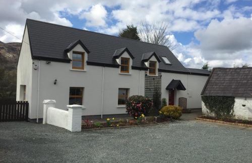Cloonkeen Bed & Breakfast | The Glen Farmhouse