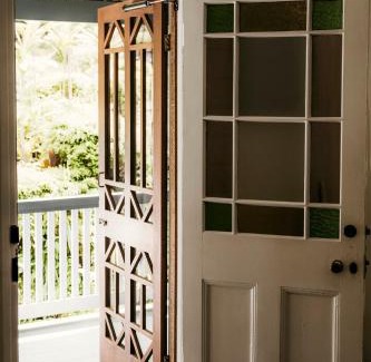 Murwillumbah House | The Glenelg Whole Residence - 8 persons
