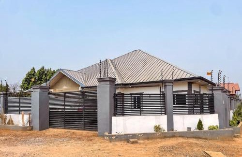 Adenta Apartment | The Glenn House