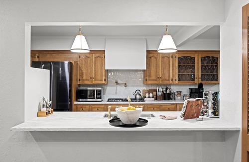 Mission House | The Glenwood - Reimagined Ranch in Mission, KS