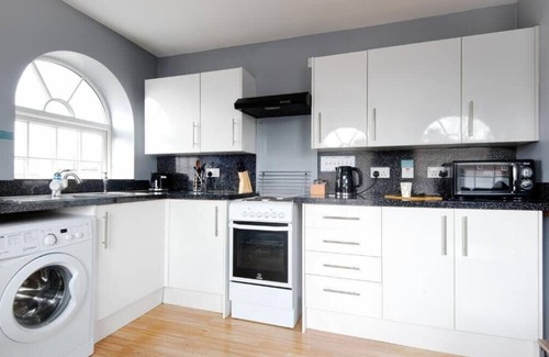Wrexham Apartment | The Glyndwr - Berwyn House | Central Wrexham