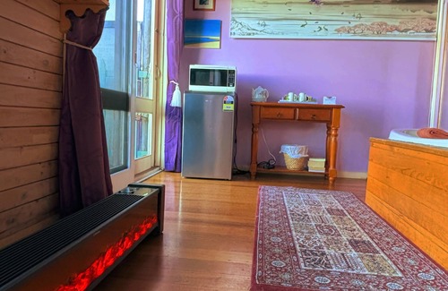 Lakes Entrance Bed & Breakfast | The Goat and Goose B&B