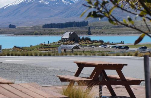 Lake Tekapo Hotel | The Godley Hotel