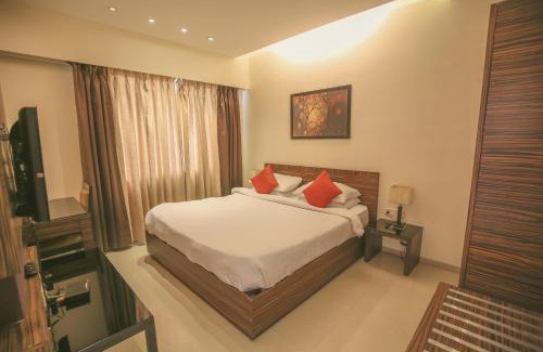 Kharadi Hotel | The Gold Haven