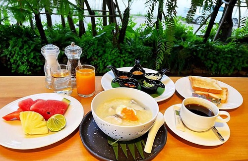 Thung Song Hotel | The Gold Living Life