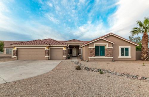 South Mountain House | The Golden Cactus Phoenix
