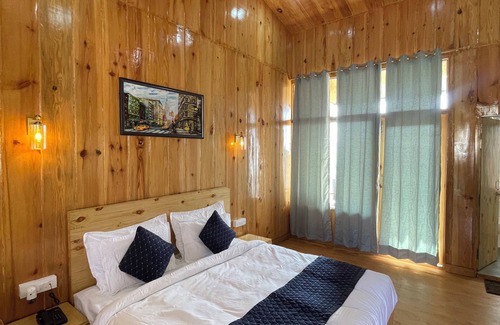 Mukteshwar Hotel | The Golden Castle Hotels