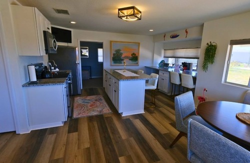 Flamingo Bay House | The Golden Flamingo – 2B/1Ba – Pool & Boat Ramp in Flamingo Bay