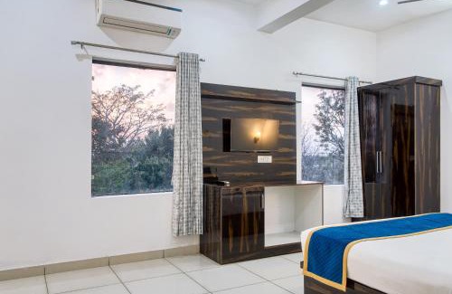 Bail Parao House | The Golden Mango