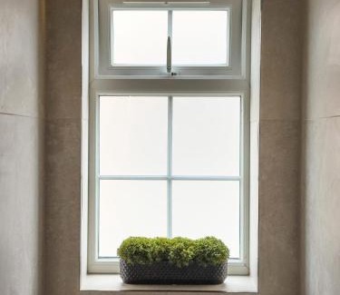 Golders Green Apartment | The golden place