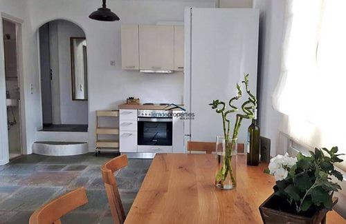 Kea House | The "Golden Sun" house, ideal for those that want to be close to the beach.
