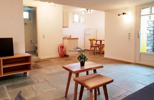 Kea House | The "Golden Sun" house, ideal for those that want to be close to the beach.