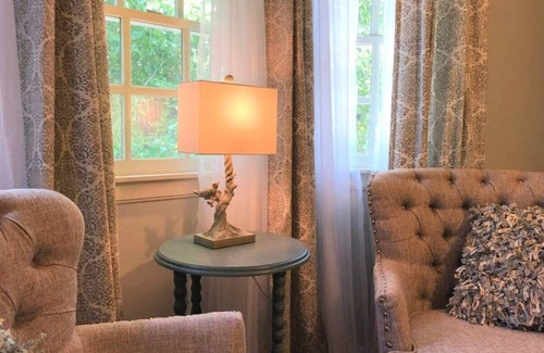 Harpers Ferry House | The Goldfinch Suite at Harpers Ferry Guest House