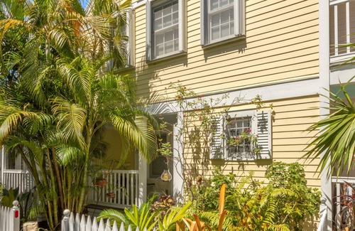 Truman Annex Condo | THE GOOD LIFE ~ Charming 2nd Floor 1 Bedroom, 1 Bath Truman Annex Condo!