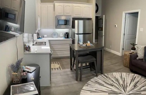 Parker County House | The Good Life - Private Suite w/Patio and Hot Tub- Your Home away from Home