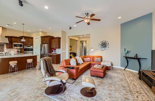 Montecito in Estrella House | The Good Life + Putting Green + Spool