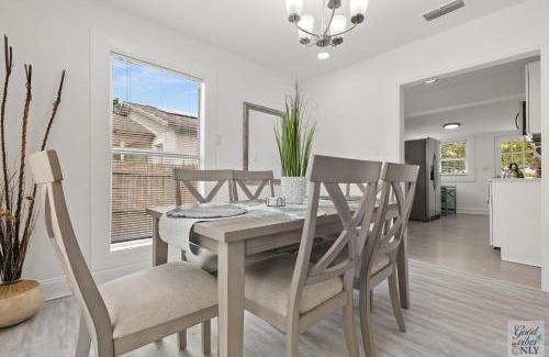 Tampa House | The Good Vibes Only Cottage