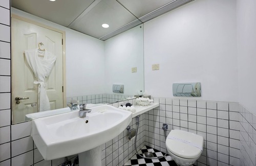 Wellington Pier Hotel | The Gordon House Hotel