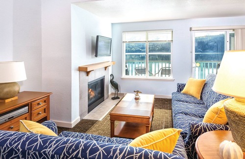 Adelma Beach Resort | The gorgeous North West Coast !
