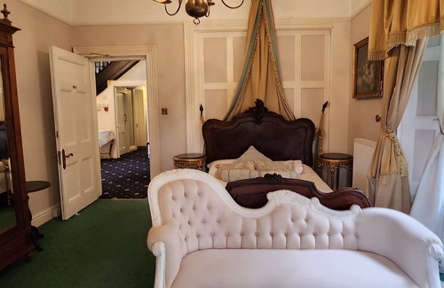 Bristol Other | The Gothic Mansion hosting large family reunions, weddings & corporate events.