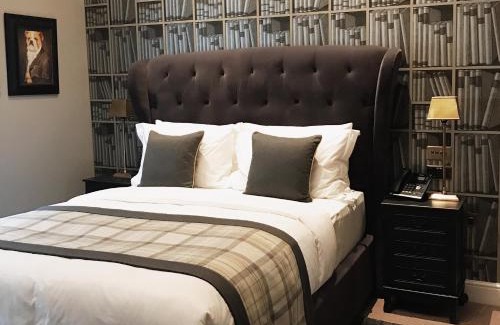 Fitzrovia House | The Grafton Arms Pub & Rooms