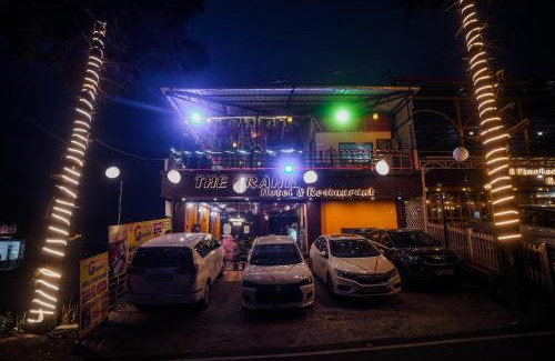 Mussoorie Hotel | THE Grahil Hotel & Restaurant !Awarded Hotel ! BALCONY ROOMS With BEST Valley View Roof top Cafe ! Near JW Marriott Mussoorie