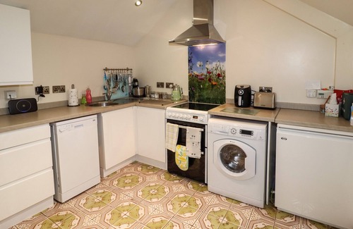 Rushton Spencer Cottage | THE GRANARY, family friendly, character holiday cottage in Biddulph