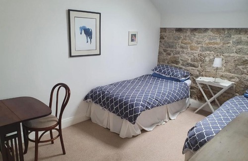 Knockaderry Cross Roads House | The Granary