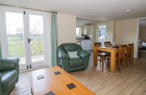 Wickham St Paul Cottage | THE GRANARY, pet friendly, with a garden in Sudbury