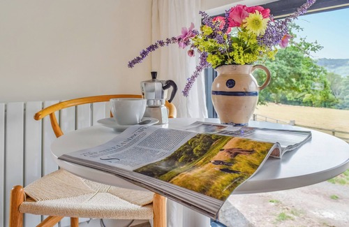 Llanfihangel Tal-y-llyn Cottage | The Granary - UK50401