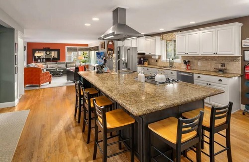 Three Tree Point House | The Grand 5K! Near Ocean, Airpt
