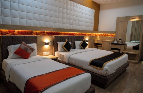 Veraval Hotel | The Grand Astoria Somnath