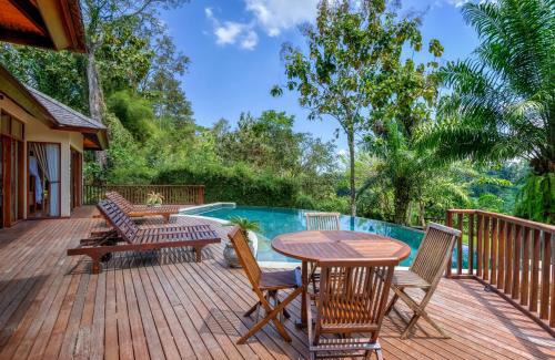 Melayang Villa | The Grand Bakas Jungle Retreat Villa