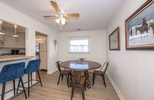 Ludlow Apartment | The Grand Elm Suites