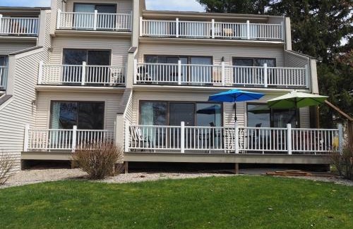 Acme House | The Grand Getaway - Gorgeous And Great Location!
