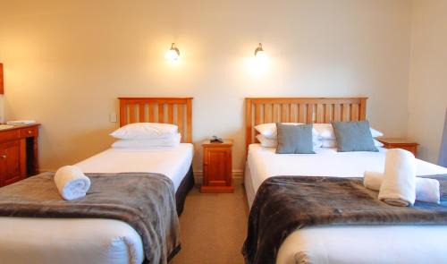 Akaroa Hotel | The Grand Hotel & Bar - Akaroa