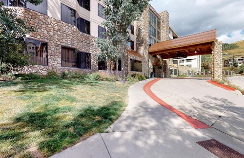 Crested Butte Apartment | The Grand Lodge