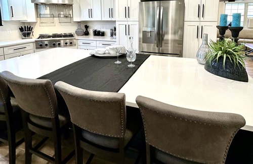 Jacksonville Beach House | ✨💫The GRAND LUX POOL & BEACH RESORT LARGE enough for 2-3 Families!