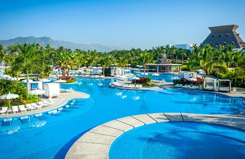 Playa Diamante Condo | The Grand Luxxe 3 Bedroom SPA Unit at Vidanta Acapulco